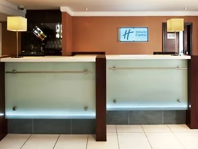 利兹东智选假日酒店 3*
