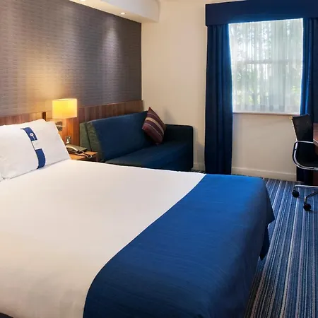 Express Leeds-east By Ihg Готель