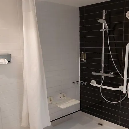 Express Leeds-east By Ihg Готель Лідс