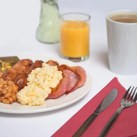 Готель Express Leeds-east By Ihg
