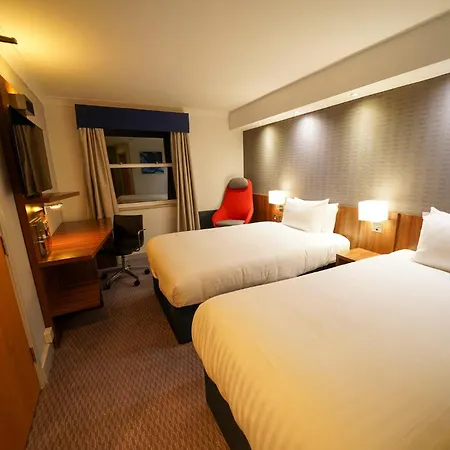 Express Leeds-east By Ihg Лідс