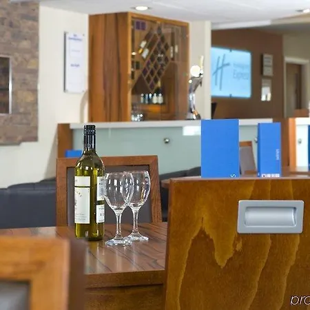 Hotel Express Leeds-east By Ihg Leeds (West Yorkshire)