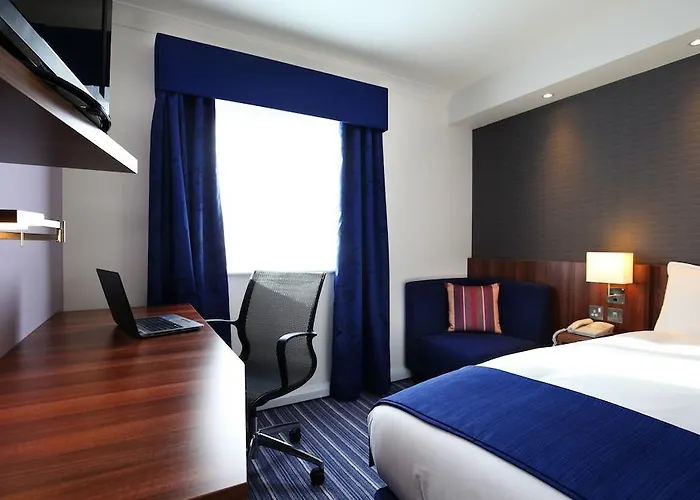 Express Leeds-east By Ihg Готель Лідс