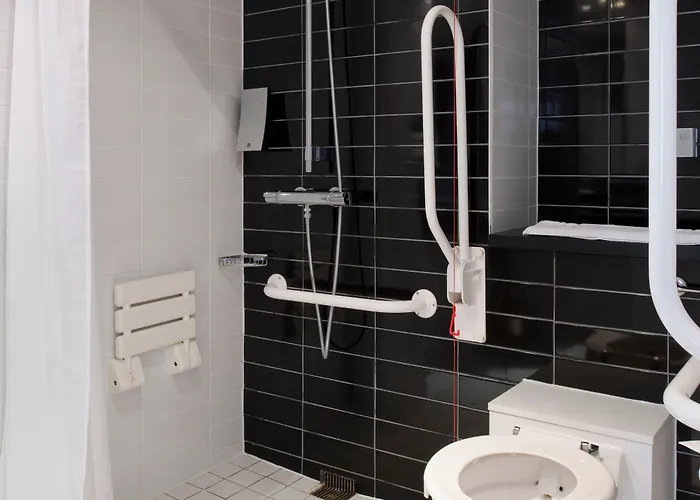 Express Leeds-east By Ihg