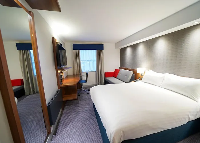 Express Leeds-east By Ihg מלון 3*