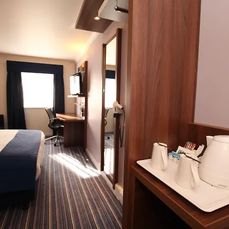 Express Leeds-east By Ihg 3*