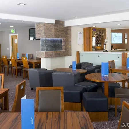 Express Leeds-east By Ihg 3*