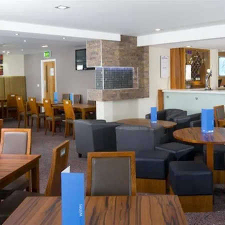 Express Leeds-east By Ihg