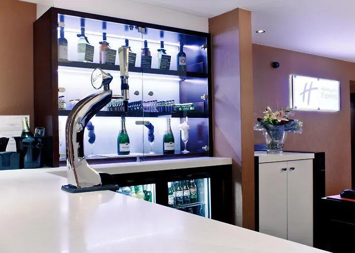 Hotel Express Leeds-east By Ihg